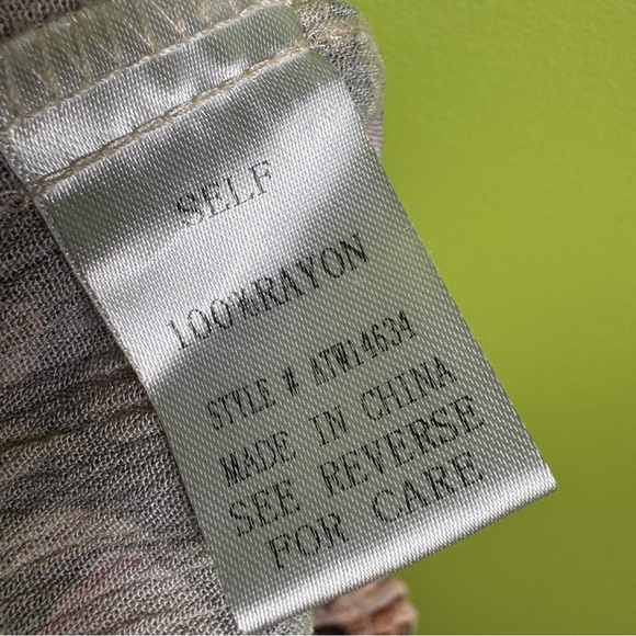 Andthewhy rayon floral stretch waistband open slit pants size M Pit - Picture 10 of 10